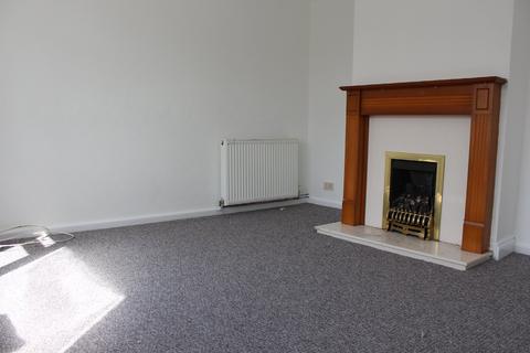 3 bedroom terraced house to rent, Strawberry Hall Lane, Newark, Notts, NG24