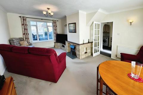 3 bedroom terraced house for sale, Tavistock Road, Swindon, SN3 2QE