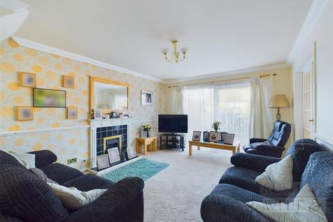 4 bedroom semi-detached house for sale, Asten Close, St. Leonards-On-Sea