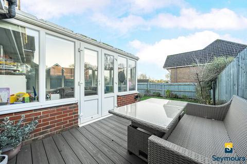25 Scholars Walk, Guildford, GU2 7TR