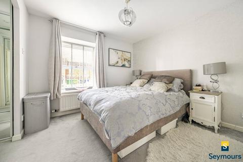 25 Scholars Walk, Guildford, GU2 7TR