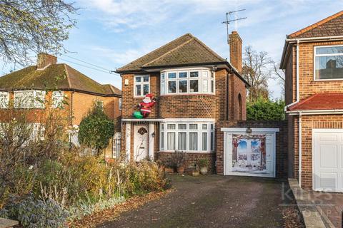 3 bedroom detached house for sale, Clifton Gardens, Enfield