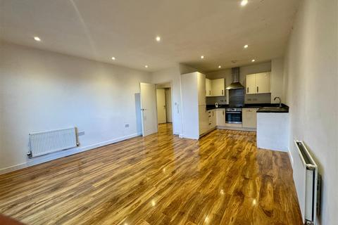 1 bedroom apartment to rent, Imperial Drive, Harrow