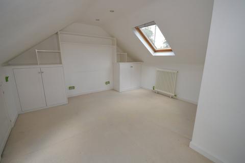 4 bedroom terraced house to rent, Purley Road, Cirencester, Gloucestershire, GL7