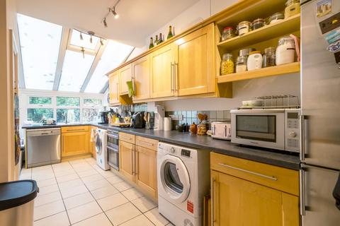 4 bedroom terraced house to rent, Purley Road, Cirencester, Gloucestershire, GL7