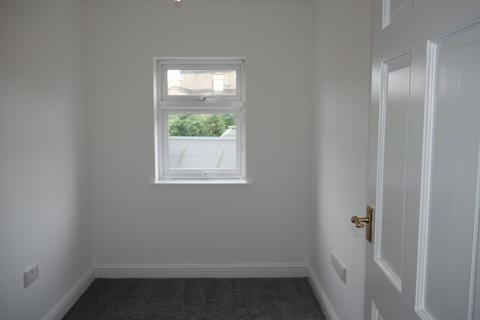 3 bedroom terraced house to rent, Spring Head, Shelf, Halifax, West Yorkshire, HX3