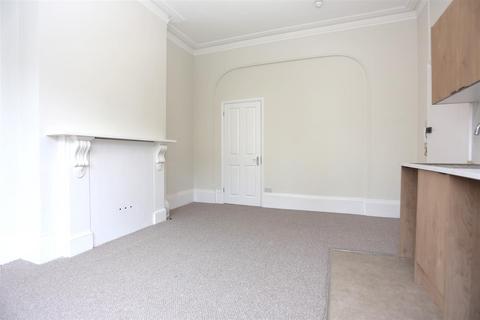 1 bedroom flat to rent, Seafield Road, Hove