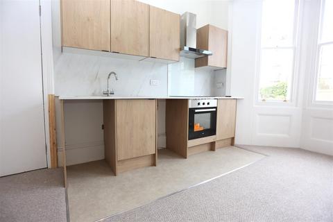 1 bedroom flat to rent, Seafield Road, Hove