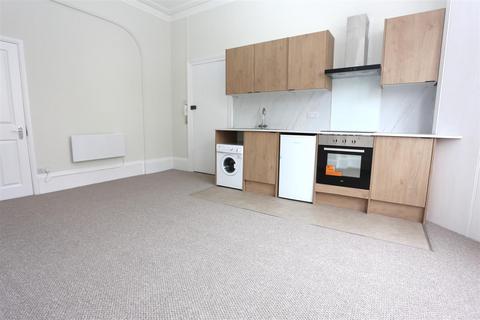 1 bedroom flat to rent, Seafield Road, Hove