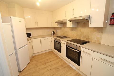 6 bedroom flat to rent, Darran Street, Cardiff CF24