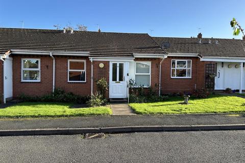 2 bedroom bungalow for sale, Burford Gardens, Evesham WR11