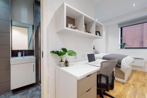 undefined, Apt 33, Q Two Residence, 25 Queen Street LS1