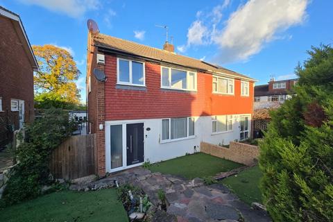 3 bedroom semi-detached house to rent, Woodlands Park, Bexley, Kent