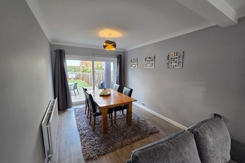 3 bedroom semi-detached house to rent, Woodlands Park, Bexley, Kent