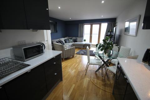 1 bedroom flat for sale, St Johns Gardens, Bury, BL9