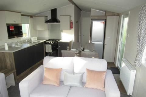 2 bedroom static caravan for sale, Village Green Holiday Park