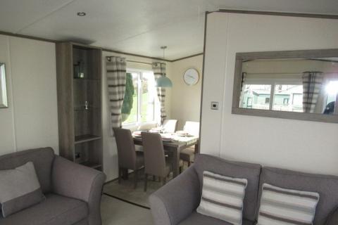 2 bedroom static caravan for sale, Village Green Holiday Park