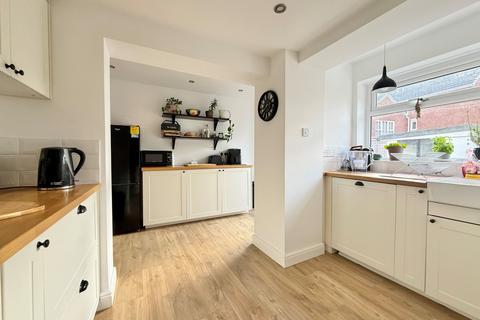 30 Ebrington Road, Exeter, EX2 8JS
