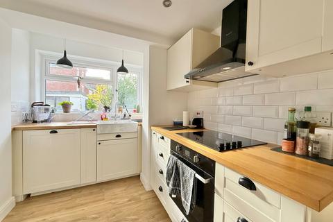 30 Ebrington Road, Exeter, EX2 8JS