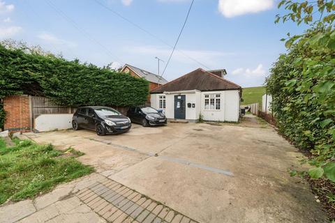 6 bedroom detached house for sale, Staines-Upon-Thames,  Surrey,  TW19