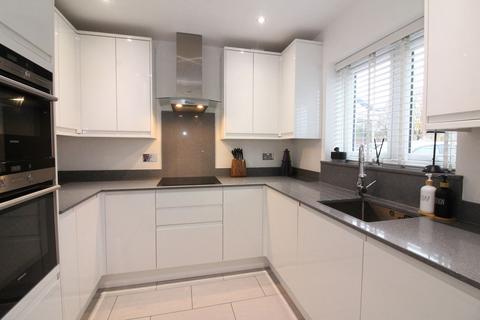 2 bedroom semi-detached house for sale, Balfour Road, Kingswinford DY6