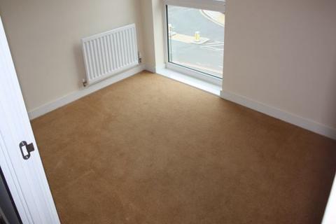 3 bedroom flat to rent, Fortune Avenue, EDGWARE, HA8