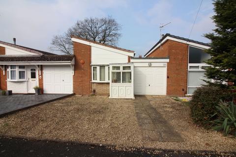 2 bedroom detached bungalow for sale, Leaford Way, Kingswinford DY6