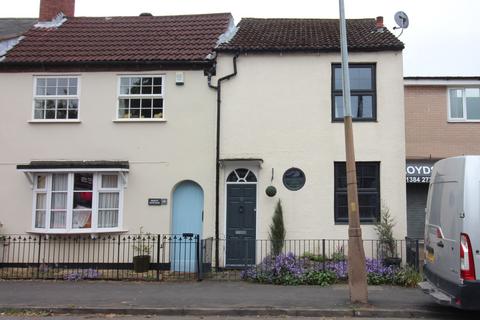 2 bedroom end of terrace house for sale, Enville Road, Kingswinford DY6