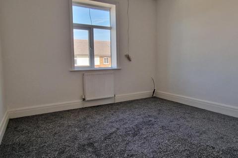 2 bedroom flat to rent, Shakespeare Road, Fleetwood FY7