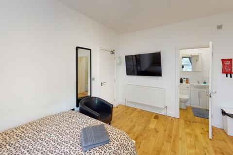 Studio to rent, Flat 8 54 Glasshouse Street, Nottingham, NG1