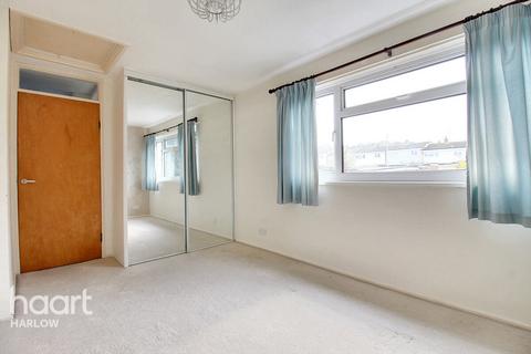96 Radburn Close, Harlow, CM18 7EF