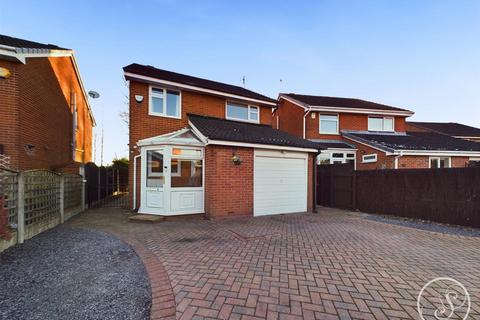 3 bedroom detached house for sale, Oakdale Meadow, Leeds