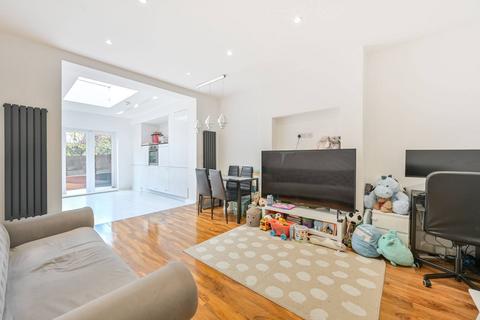 2 bedroom flat for sale, Greenhill Way, Harrow, HA1