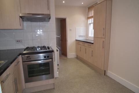 1 bedroom flat to rent, Effingham Road Lee SE12