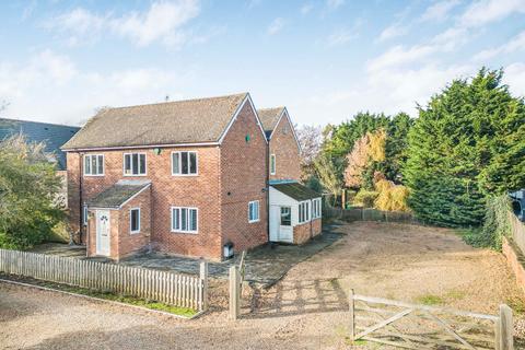 4 bedroom detached house for sale, Cambridge Road, Royston SG8