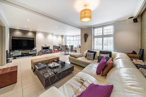 3 bedroom flat for sale, Portsmouth Road, Putney