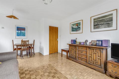 2 bedroom flat for sale, Cambalt Road, London