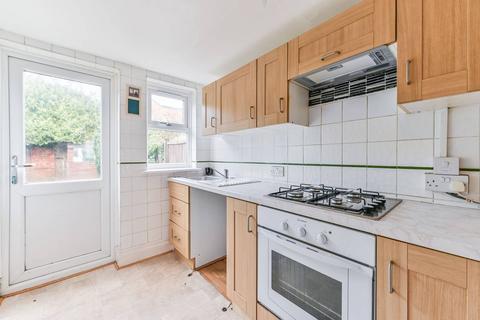 2 bedroom terraced house to rent, Warren Road, East Croydon, Croydon, CR0