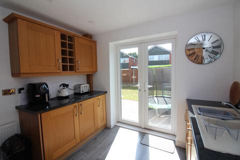 21 Wolverhampton Road, Kingswinford, DY6 7HY