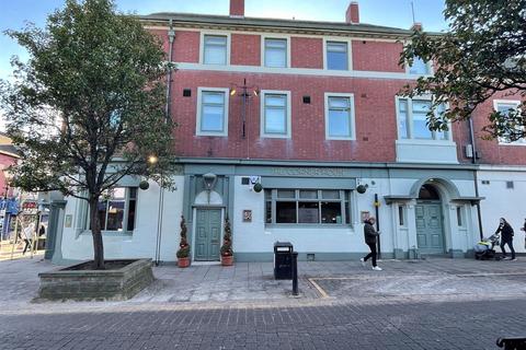 Pub to rent, Skinnergate, Darlington