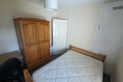 3 bedroom house to rent, Harriet Street, Cathays, Cardiff