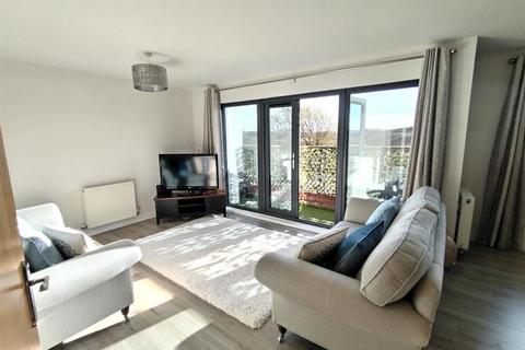 2 bedroom apartment for sale, St Margarets Court, Marina, Swansea