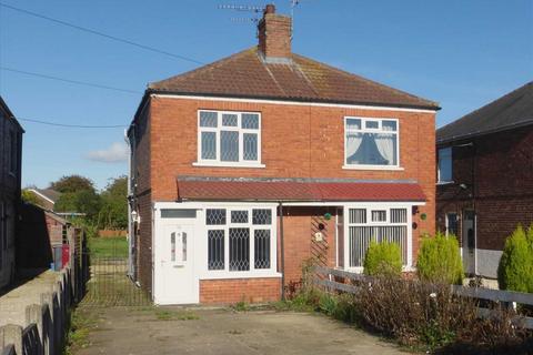 2 bedroom semi-detached house to rent, Moorwell Road, Scunthorpe DN17