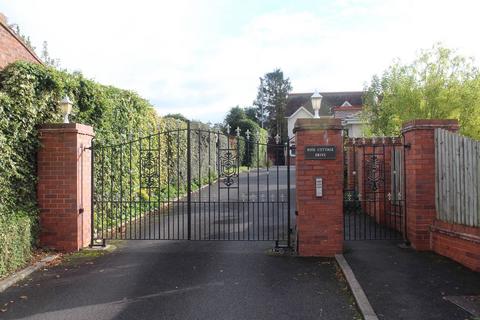 4 bedroom detached house for sale, Rose Cottage Drive, Stourbridge DY8