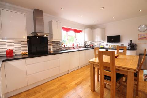 4 bedroom detached house for sale, Rose Cottage Drive, Stourbridge DY8