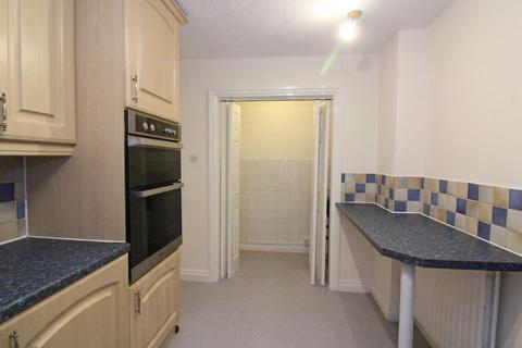 10 Westcott Close, Kingswinford, DY6 8NJ