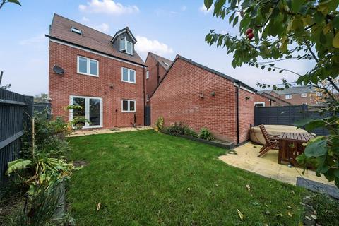 4 bedroom detached house for sale, Thatcham,  Berkshire,  RG19