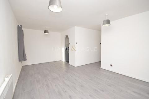 2 bedroom flat to rent, Forsythia Close, Ilford, Essex. IG1