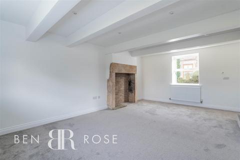 231 Blackburn Road, Wheelton, Chorley, PR6 8EY