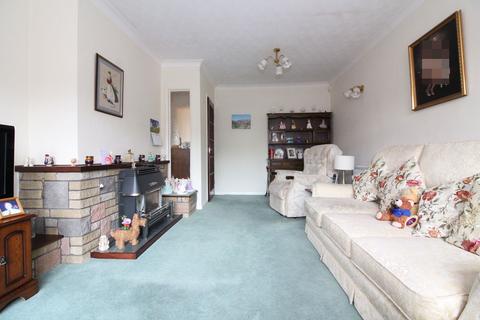22 Berkeley Drive, Kingswinford, DY6 9DT